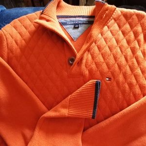 TOMMY HILFIGER. Man sweter.